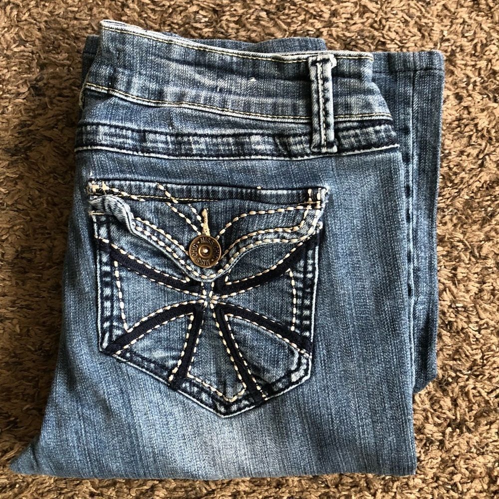 Miss Chic Jeans - Picture 2 of 6